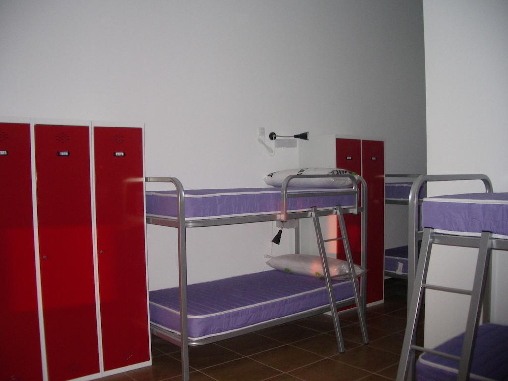 Hostel El Castillo Aninon Phòng bức ảnh