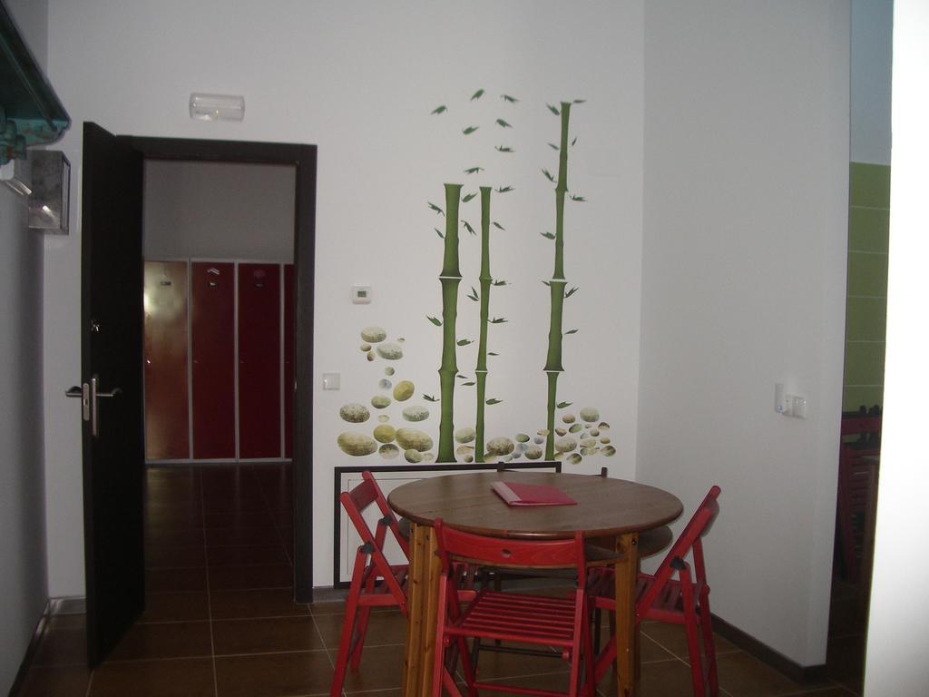 Hostel El Castillo Aninon Ngoại thất bức ảnh